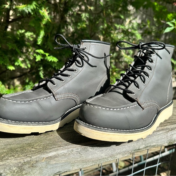 Red Wing Women’s 6 Inch Classic Moc Short Boot in Stone Size 8 - Picture 11 of 11